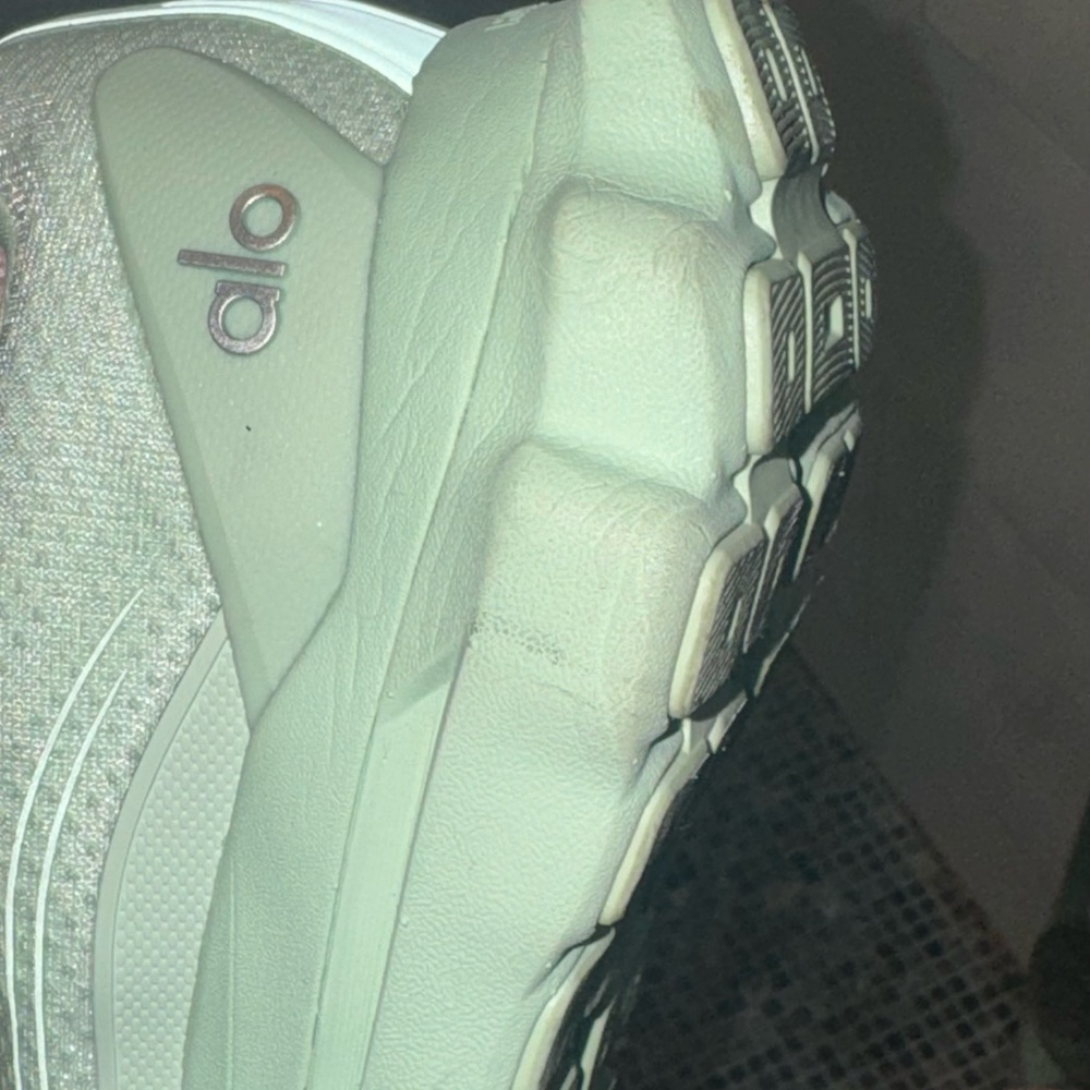 ALO Yoga Mint Green Lightweight Training Sneaker - Picture 6 of 6